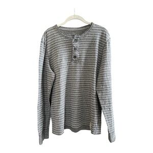 🦅 American Eagle 🦅 Long Sleeve Henley Shirt